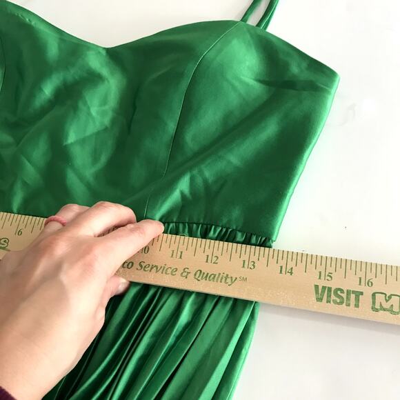 Nicole Miller Dress Small Midi Satin Flowy 90s Slip Cruise Party Kelly Emerald - Picture 10 of 12